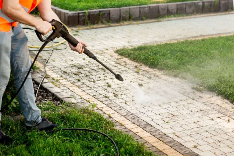 High pressure interlocking cleaning